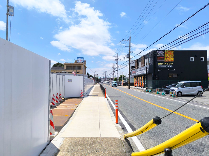「新鮮激安市場！」店舗前の画像