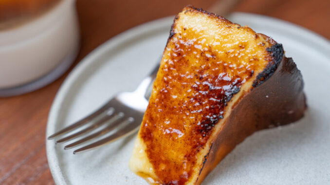「sammo（サモ）」さんのチーズケーキ（ブリュレ後）の画像