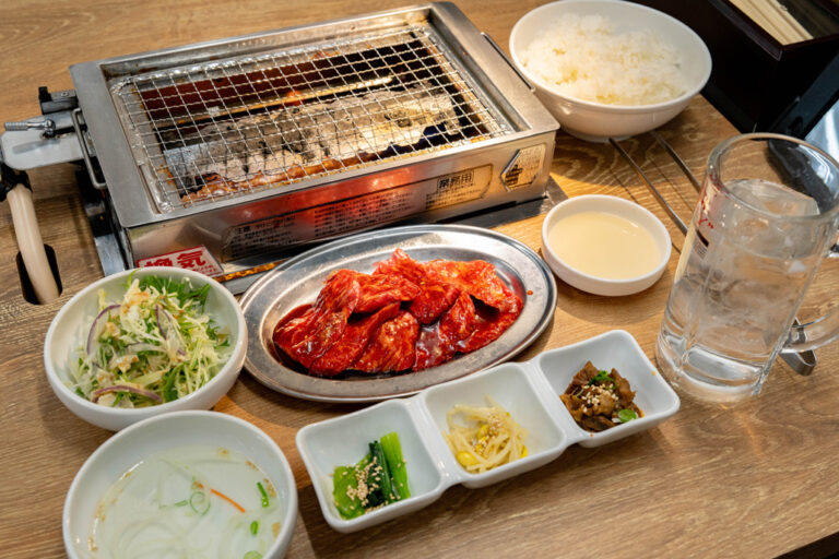 「ホルモン 焼肉 ひふみ屋」の「ひふみ焼肉定食」の画像