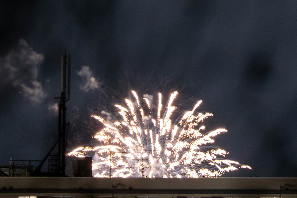 ２月６日の花火のアップの画像
