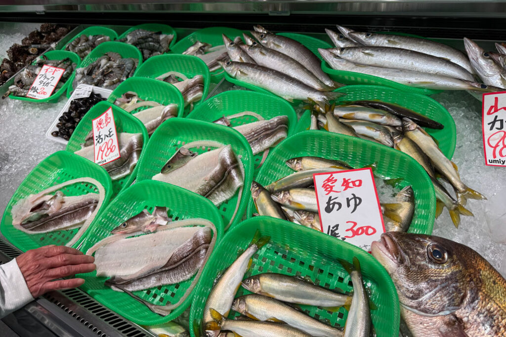「umiya マルヤマ水産」いろんな鮮魚の画像
