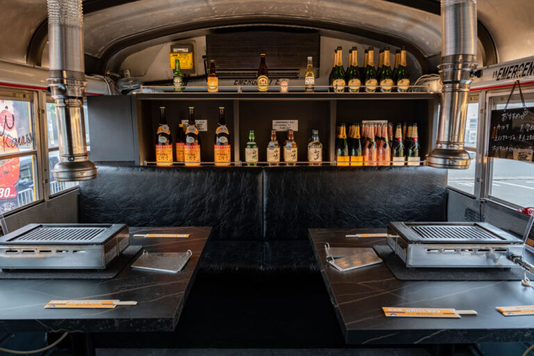 「GRILL BUS Hi.KYOTO」車内奥の画像